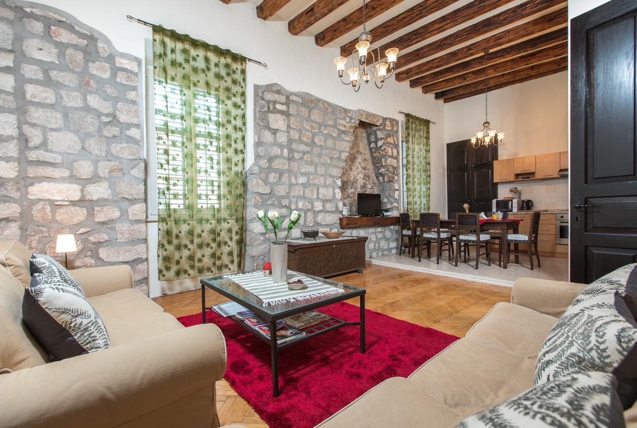Old Palace Apartment دوبروفينك المظهر الخارجي الصورة